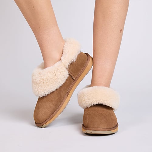 SLIPPERS